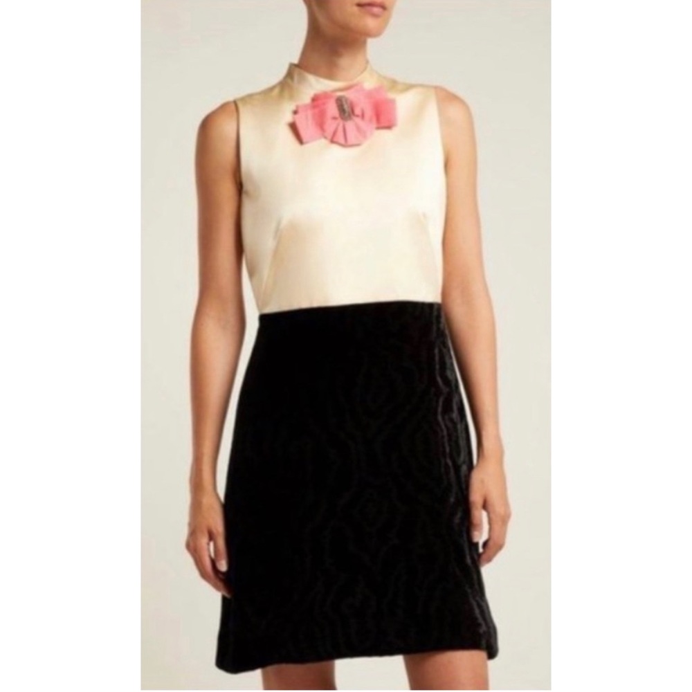 Gucci Pink Bow Embellished Cream Black Silk Velvet Skirt Dress